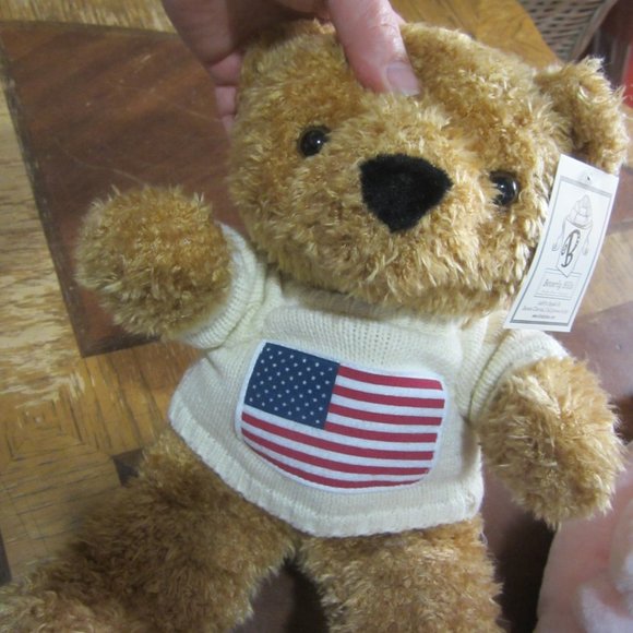 VTG PAIR OF BEARS, ONE PINk W/NIGHTCAP, ONE FUZZY BROWN, W/TAGS, READ ALL - Picture 11 of 14